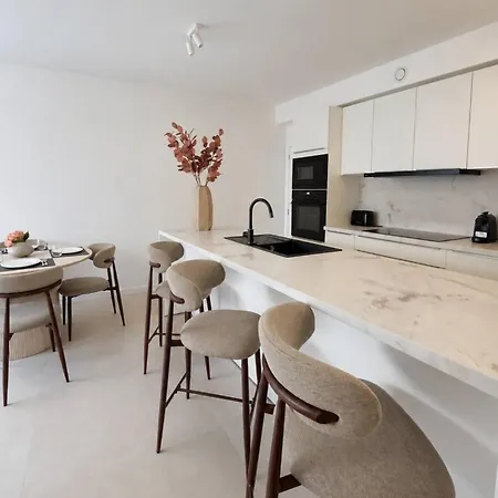 Luxury 1br & Sofa Bed, Patio, 7min To The Ostend